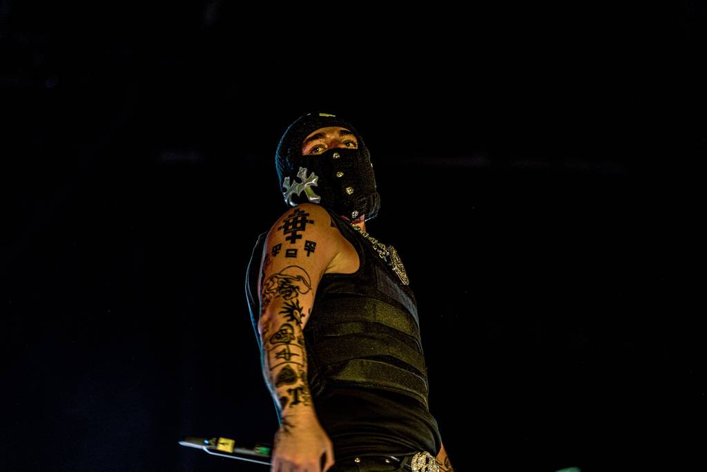 Yeat performing on stage on Friday's first day of Summer Smash 2025.