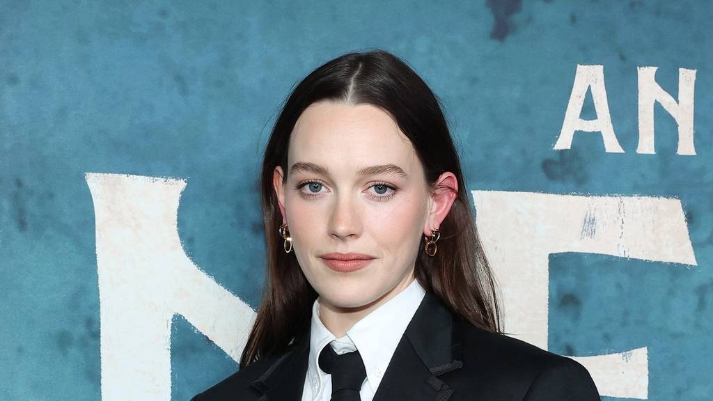 Victoria Pedretti at arrivals for AN ENEMY OF THE PEOPLE Opening Night on Broadway, Circle in the Square Theatre, New York, NY, March 18, 2024.