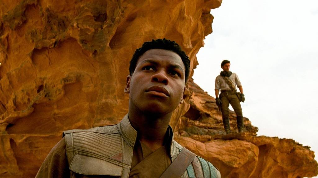 STAR WARS: THE RISE OF SKYWALKER 2019 de J.J. Abrams John Boyega Oscar Isaac. COLLECTION CHRISTOPHEL © Lucasfilm - Bad Robot - Walt Disney Pictures / DR