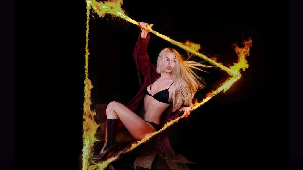 Ava Max
