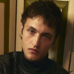 Anwar Hadid
